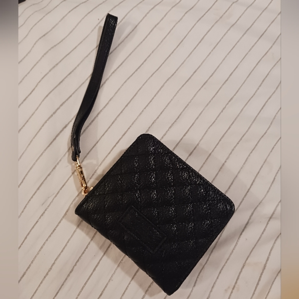 NWOT!! BASS Black Leather Wallet